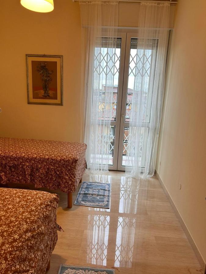 Camere In Appartamento Condiviso Vista San Luca Bologna Exterior photo